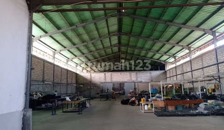 Warehouse in Legok Tangerang, Area 2,800m², HGB, Price 24M.