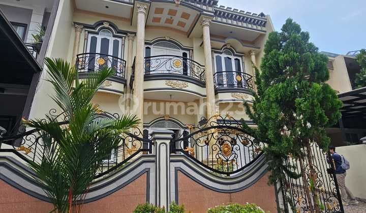 Dijual Rumah Bangunan Mandiri Phg Cluster Sapphire Gading Serpong Luas Tanah 200 Harga 6 M Nego