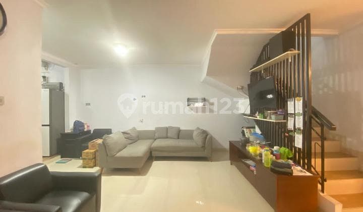 Rumah Dijual Siap Huni (2 Lantai) - Sektor 1D Gading Serpong 3+1 Kamar Tidur 1,9M