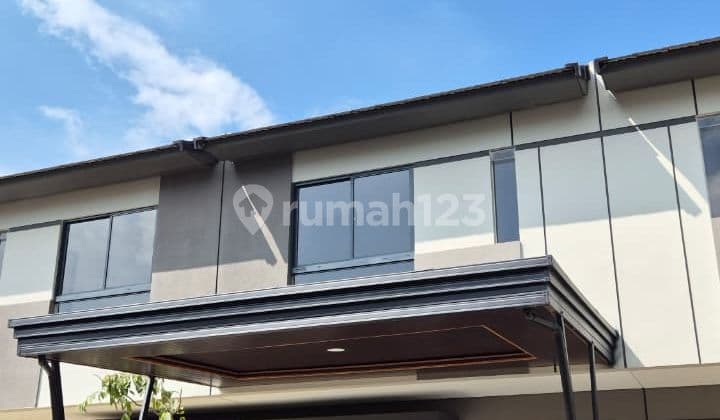 Dijual Rumah Park Serpong Renovasi Cantik 3+1 Kamar Tidur 950Jt Nego