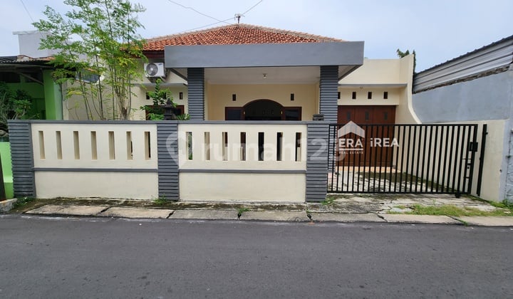 Rumah Di Solo Area Mall Paragon Harga Murah