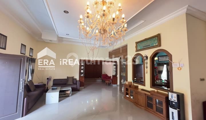 Luxury House for Sale in Sukoharjo Near Jamu Market