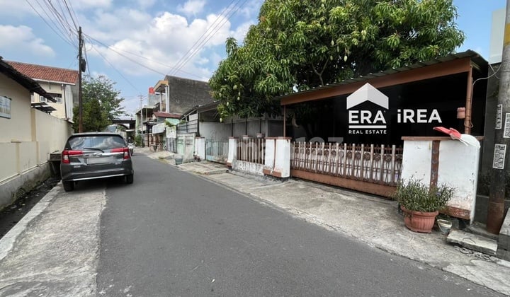 Rumah Nyaman Dijual di Sumber Banjarsari Solo