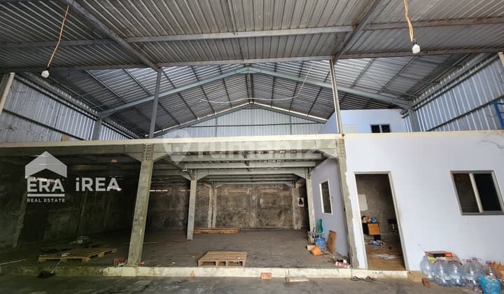 Gudang Solo Baru Dekat Pasar Telukan