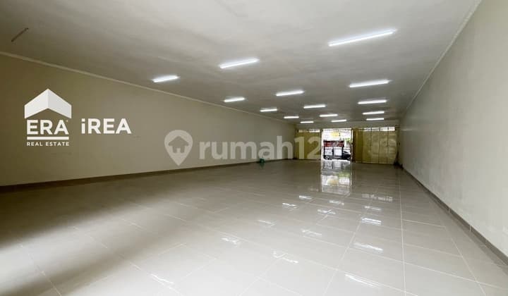Business Space in Solo for Rent Near Pasar Gede