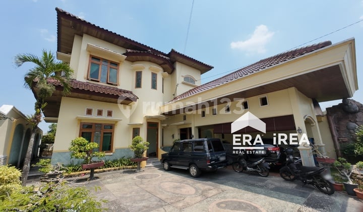 Rumah 2 Lantai Siap Huni Area Luwes Kartasura Solo