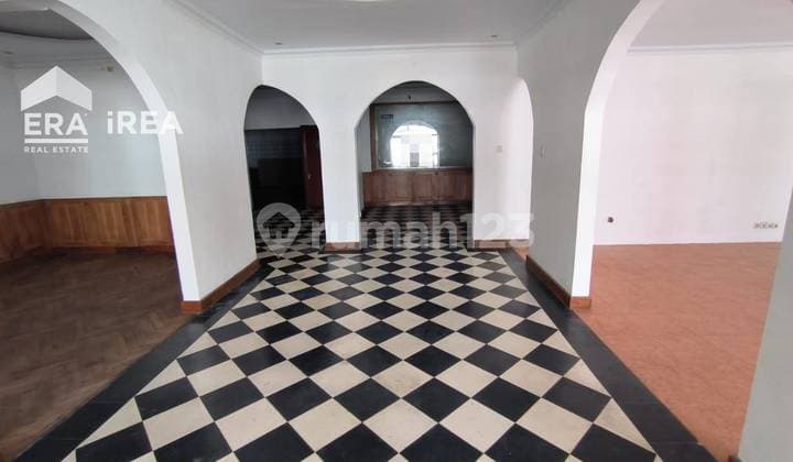 Good Business Space for Rent in Yogyakarta Near Alun Alun Kidul