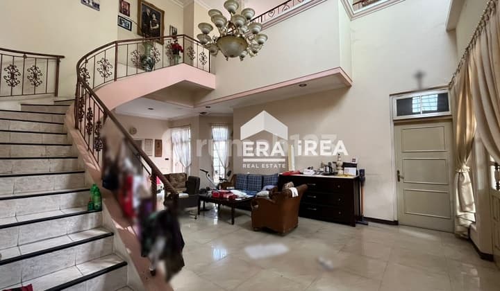 Rumah Dijual 2 Lantai di Solo Baru Dekat Pasar Cemani