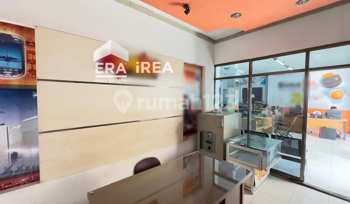 Rumah Dijual Area Pinggir Jalan Strategis di Mangkubumen Solo