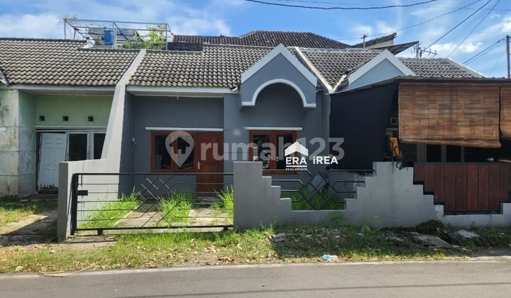 Rumah Dijual di Solo Dekat Indogrosir Palur