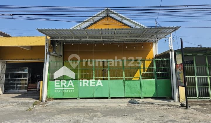 Ruang Usaha Strategis Dijual Di Colomadu Dekat Stadion Manahan