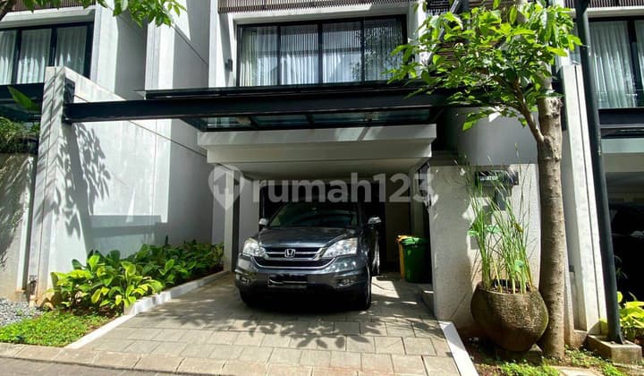 Rumah Cantik Asri Dalam Komplek