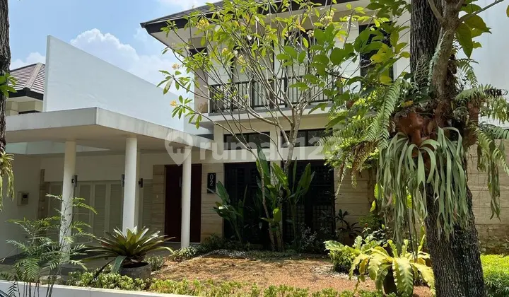 Charming Move-in Ready House in a Housing Complex