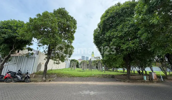 Kavling LT 210M2 SHM Jarang Ada Admiralty Residence