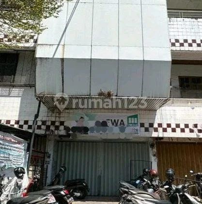 Shop House Jl Pengayoman Panakkukang Makassar 3 Floors Shop House Jl Pengayoman Panakkukang Makassar 3 Floors