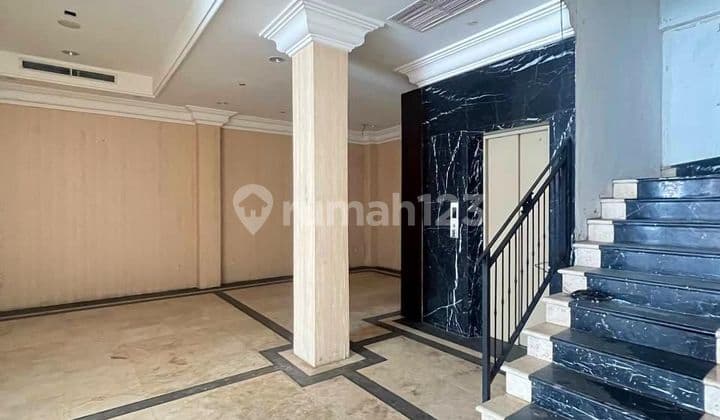 Dijual Gedung Dekat Tanah Abang