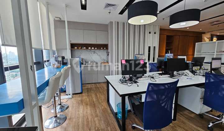 For Sale Office Space District 8