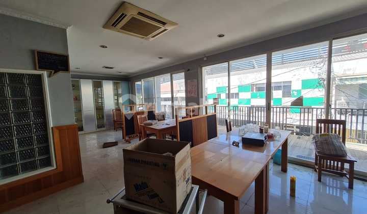 Dijual Connecting 3 Ruko di daerah Sawahan Jawa Timur