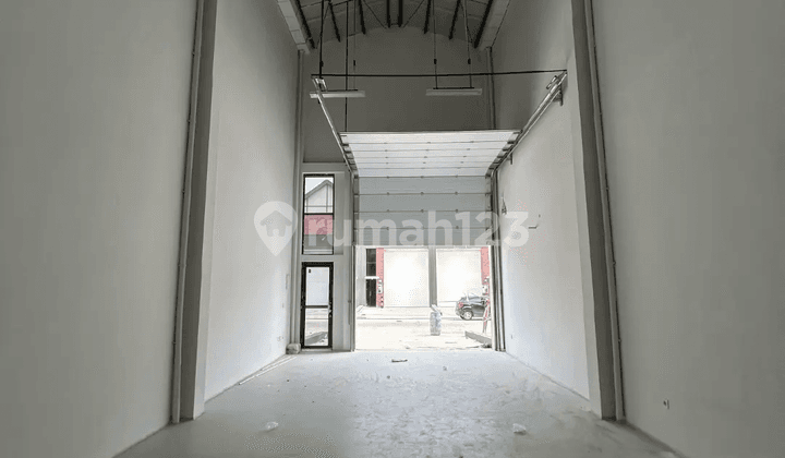 FOR RENT MODERN WAREHOUSE BIZPARK PIK 2