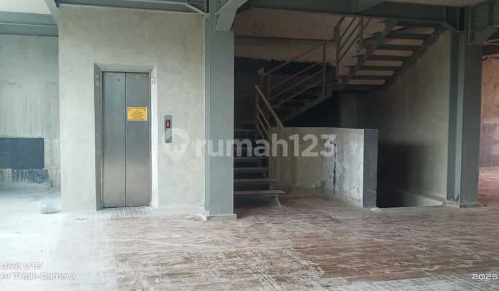 Disewakan Ruang Usaha di Senopati