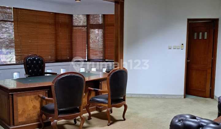 Disewakan Rumah / Tempat Usaha / Perkantoran di Kawasan Kuningan Jakarta Selatan