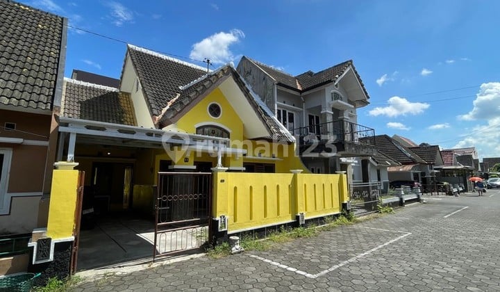 Rumah Minimalis, Siap Huni, bisa Dikembangkan, Dekat Kampus dan Mall, Condongcatur