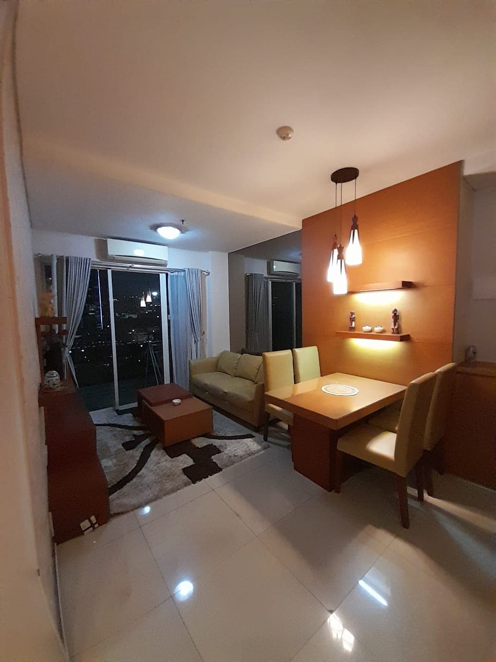 Sewa Apartemen Thamrin Residence 2 Bedroom Furnished Bagus