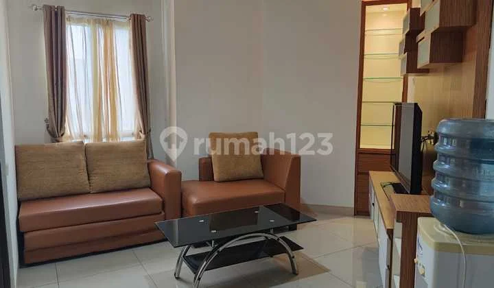 Sewa Apartemen Tamansari Semanggi 2 Bedroom Lantai Tinggi Bagus
