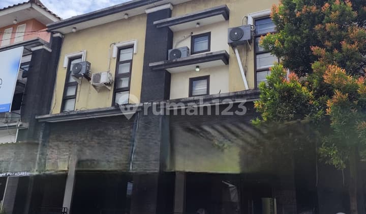 Ruko Gandeng Strategis Diarea Wisata Kota Yogyakarta.