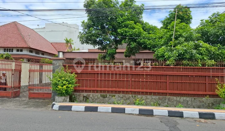 For Rent Luxury & Classic House in the City Center of Yogyakarta, Elite Kotabaru Area, Gondokusuman