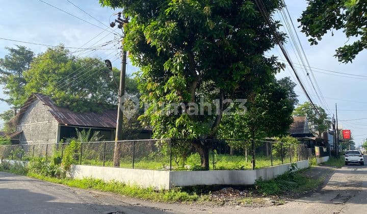 Investasi Tanah Pekarangan 985 Meter Persegi Lokasi Dekat Manna Kampus Godean.