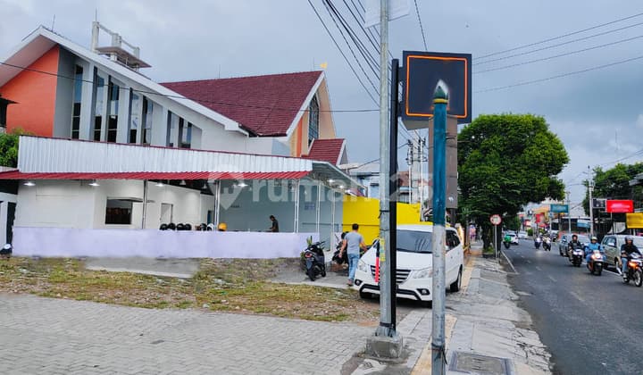 Tempat Usaha Strategis Jalan Taman Siswa Yogyakarta