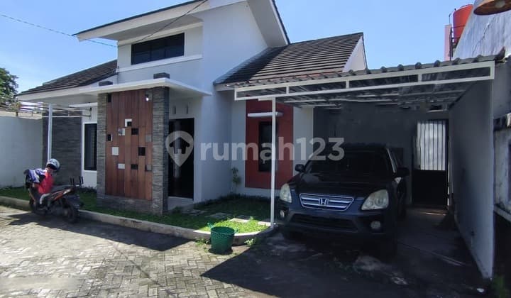 Rumah Satu Lantai Dekat Kampus Uii Jakal Jogja.