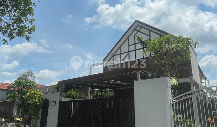 Rumah Mewah 2 Lantai Furnish Lokasi di Jalan Palagan Utara Hotel Hyaat