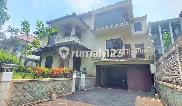 Beautiful 2.5-Story House in Lebak Bulus Cheapest