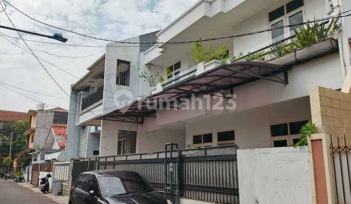 Rumah Cantik Kramat Jaya Johar Baru SHM