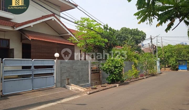 East Kembang Harum House