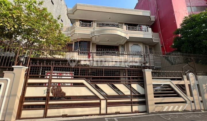 Di Jual Rumah Murah Terawat Strategis di Kemayoran , Jakarta Pusat