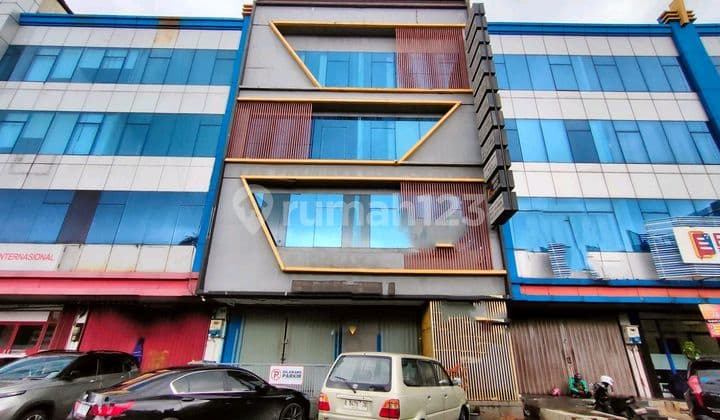 Disewakan 4 Ruko Gandeng Hadap Jalan Raya di Gading Kirana , Kelapa Gading