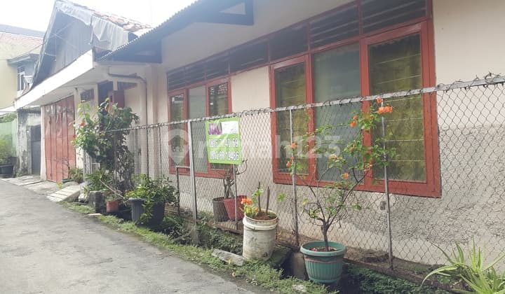 For Sale Strategic House in Kampung Bali Tanah Abang near Tanah Abang Market, MH. Thamrin St. & Wahid Hasyim St. Central Jakarta