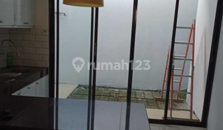 Rumah Murah Lokasi Strategis Dekat Mall Cinere, Jakarta Selatan