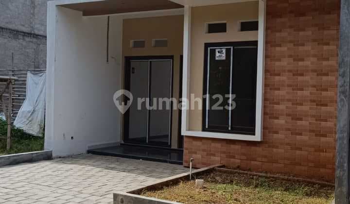 Rumah 1 Lantai Siap Huni Dekat Tol Limo, Depok