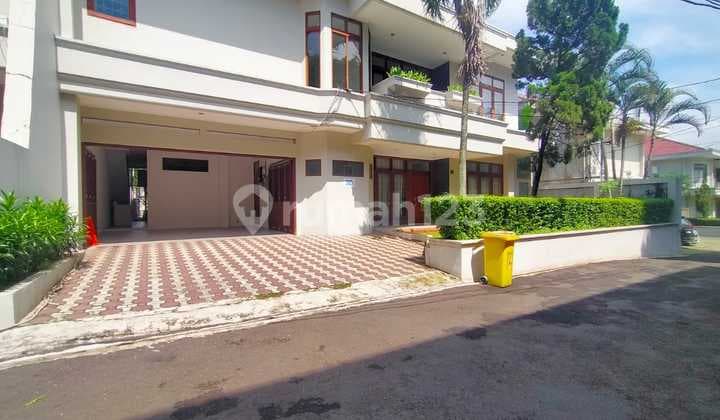 Rumah 2 Lantai Ada Pool di Kebagusan, Jakarta Selatan