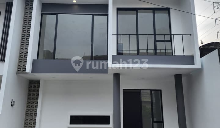 Rumah Baru 2 Lantai Minimalis Di Taman Kopo Indah Bandung Baru di Taman Kopo Indah 1 Bandung, Taman Kopo Indah