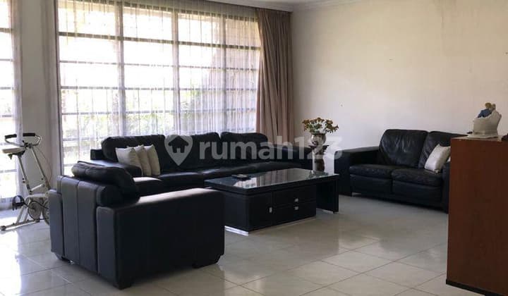 Beautiful House In Cipaganti Permai Bandung