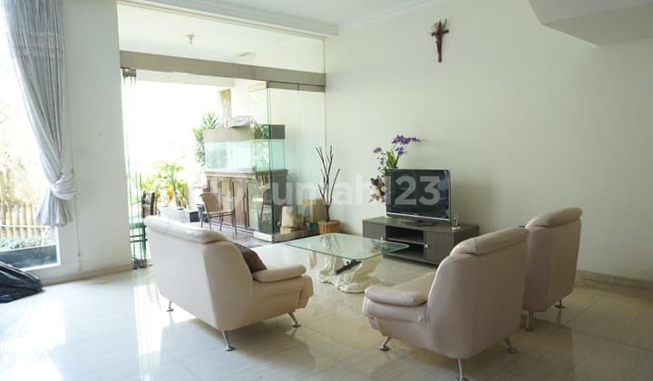 Rumah 2 Lantai Bagus Di Batununggal Indah Bandung