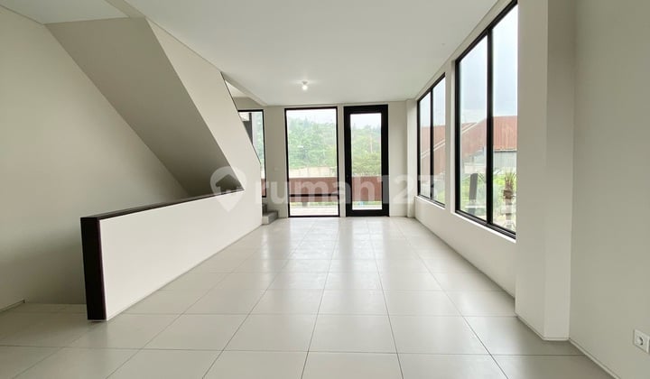 Ruko Baru Kbp Sasakirana Sudut Ruko di Ruko Sasakirana KBP Bandung, Kota Baru Parahyangan 80 m² Unfurnished