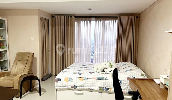 Cepat! Apartment Siap Huni di The Breeze Fully Furnish, Harga Nego