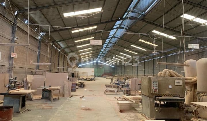 Need Quickly Warehouse Domas Menganti Gresik