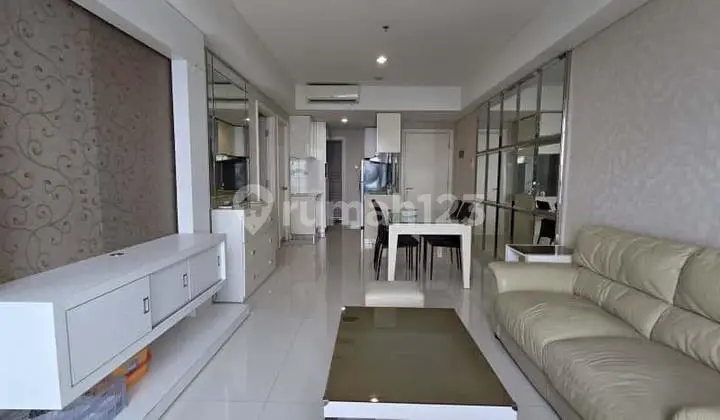 Apartemen Trillium Lantai Atas View City Furnished